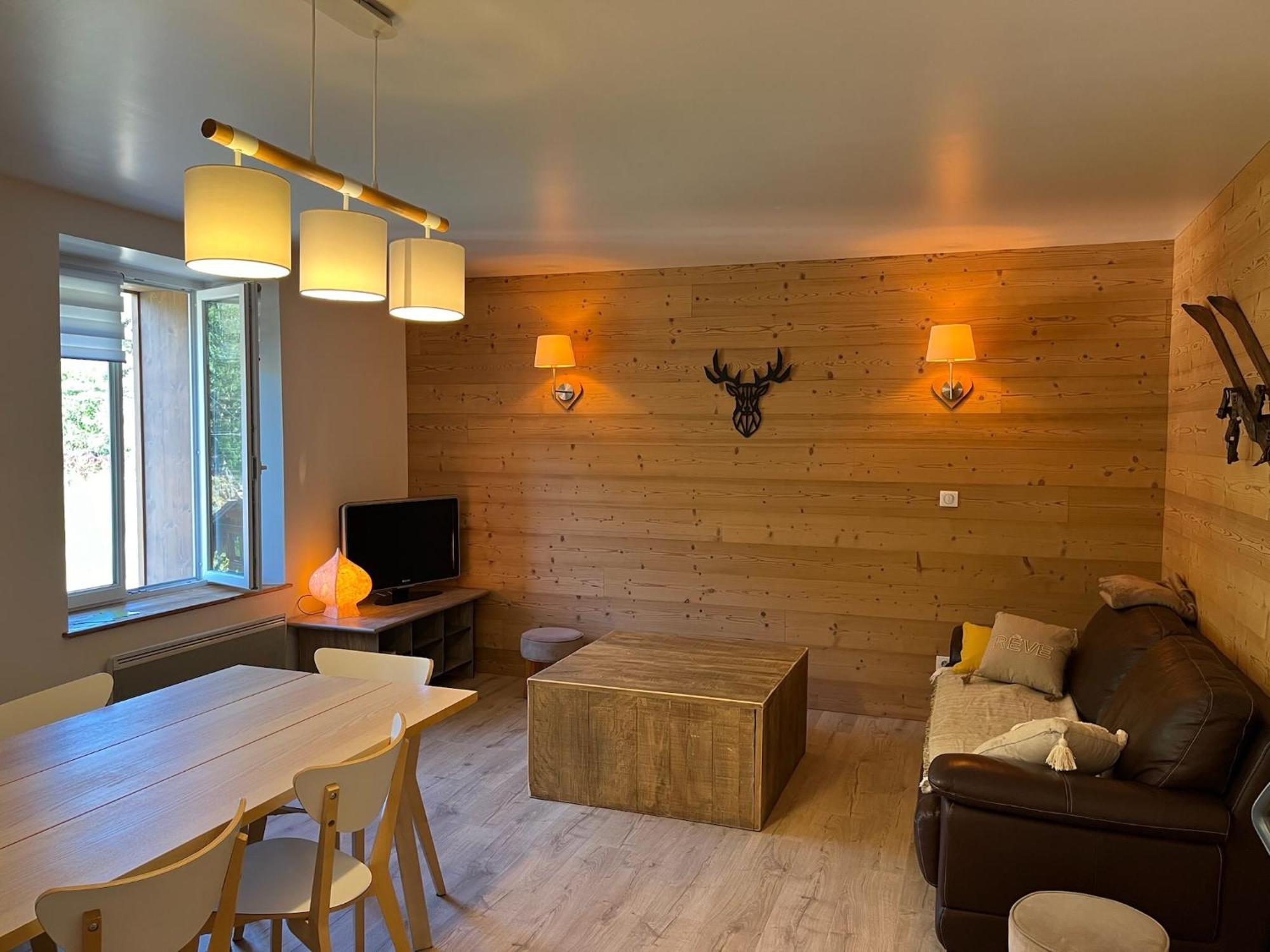 Loft 5 Personnes Type Chalet Avec Jardin แซงต์-มอริซ-ซูร์-โมแซล ภายนอก รูปภาพ