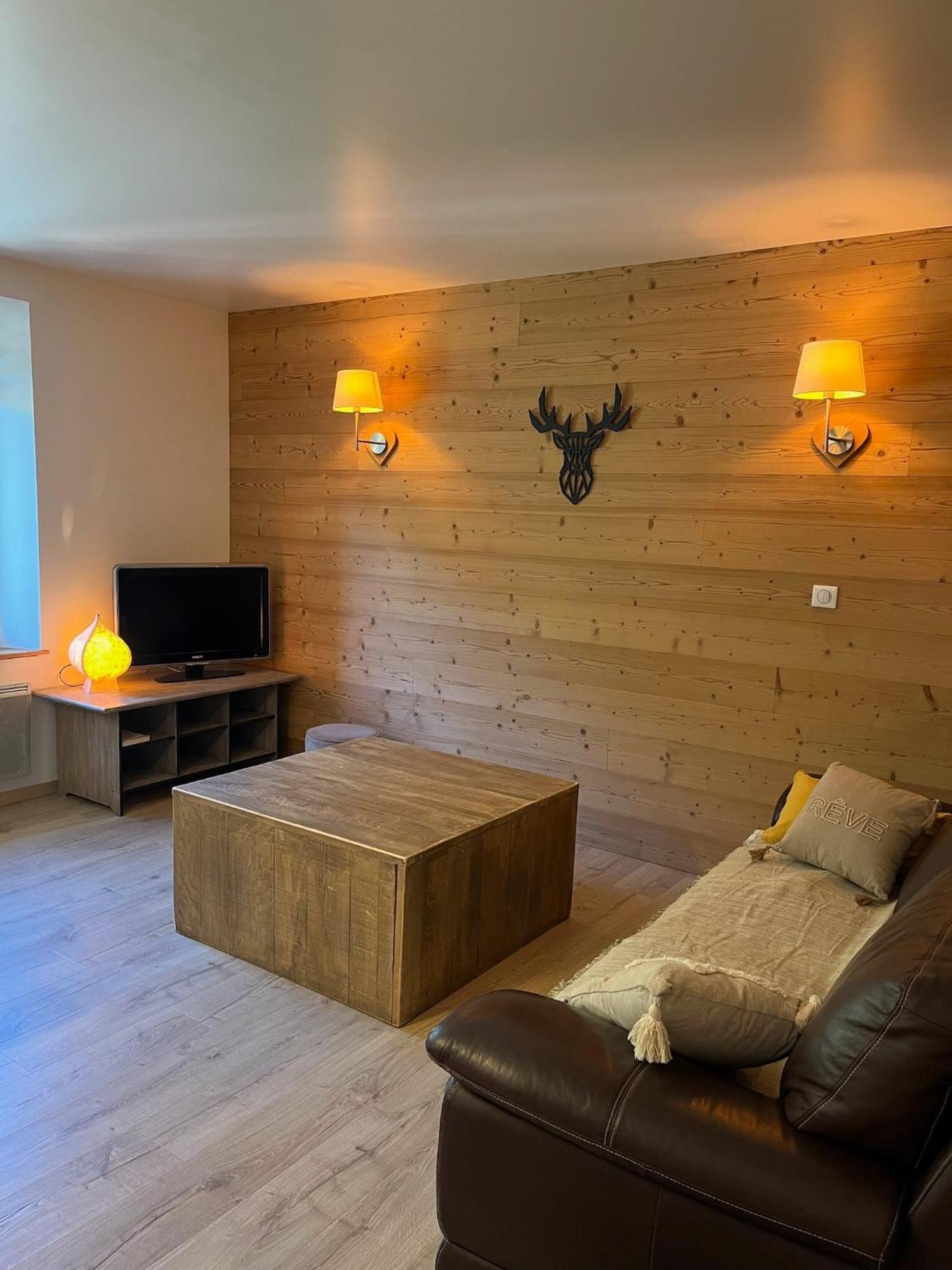 Loft 5 Personnes Type Chalet Avec Jardin แซงต์-มอริซ-ซูร์-โมแซล ภายนอก รูปภาพ